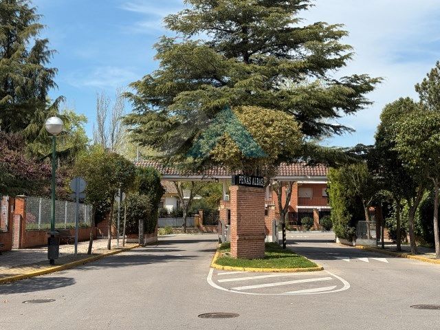 Exterior view of House or chalet for sale in Villalbilla  with Air Conditioner, Heating and Parquet flooring