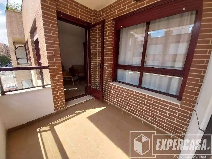 Vista exterior de Dúplex en venda en Torrent amb Aire condicionat i Terrassa