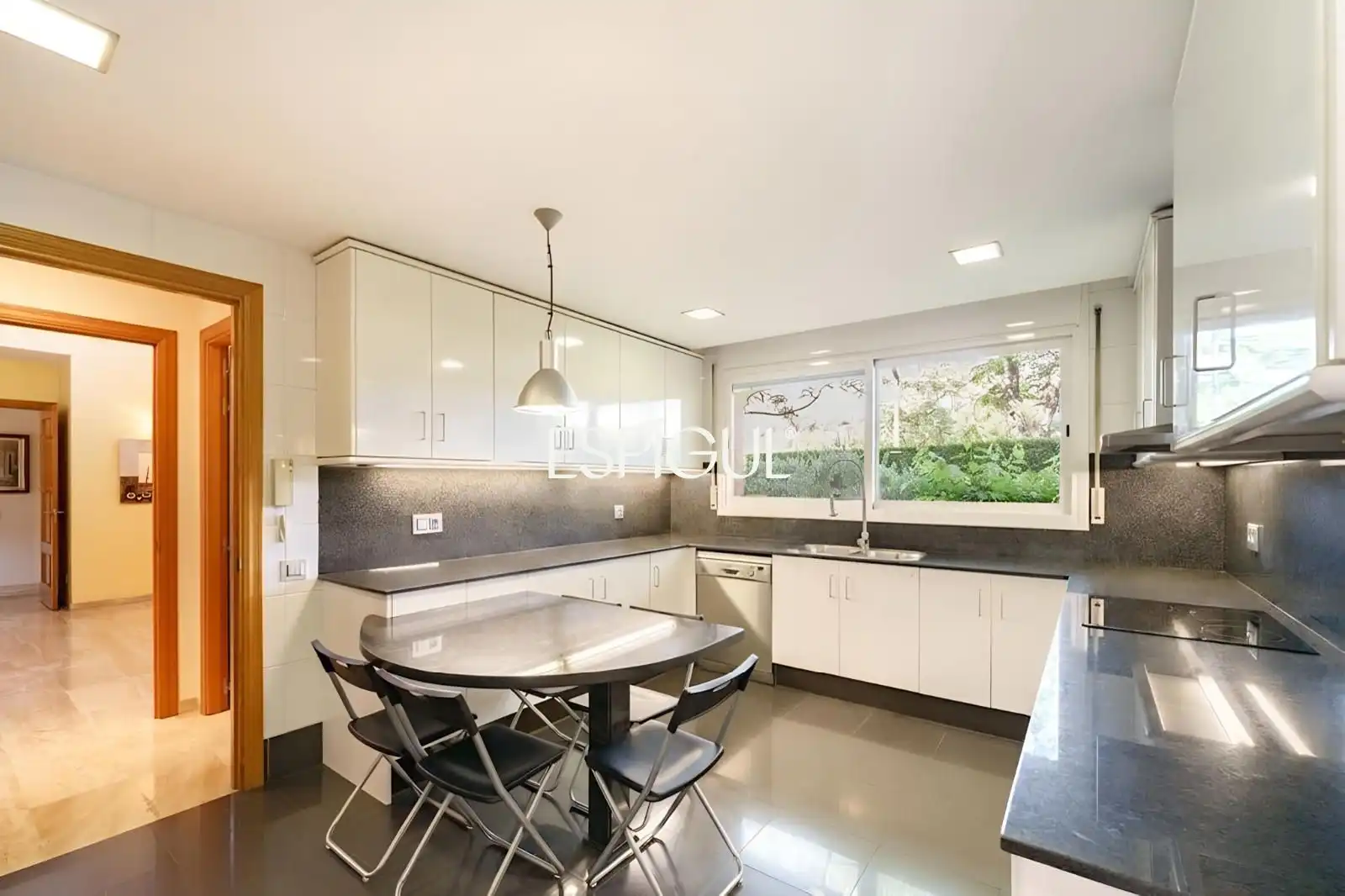 Kitchen of Houses for sale in Sant Cugat del Vallès  with Air Conditioner, Heating and Storage room