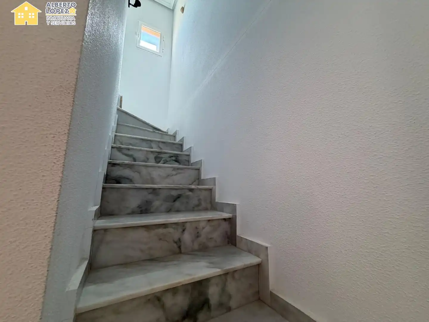 Casa o chalet de alquiler en Santa Pola con Terraza, Amueblado y Alarma