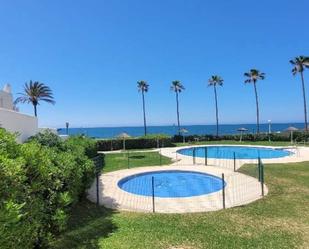 Jardí de Estudi en venda en Marbella amb Aire condicionat, Terrassa i Moblat