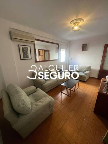 Piso en Alquiler en de los Urquiza en Cortes - Huertas
