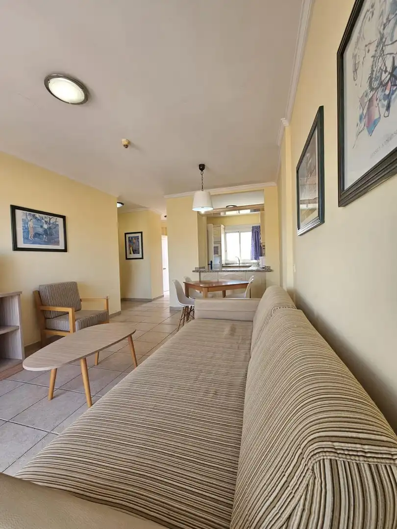 Sala de estar de Ático en venta en Arona con Jardín privado, Terraza y Piscina comunitaria