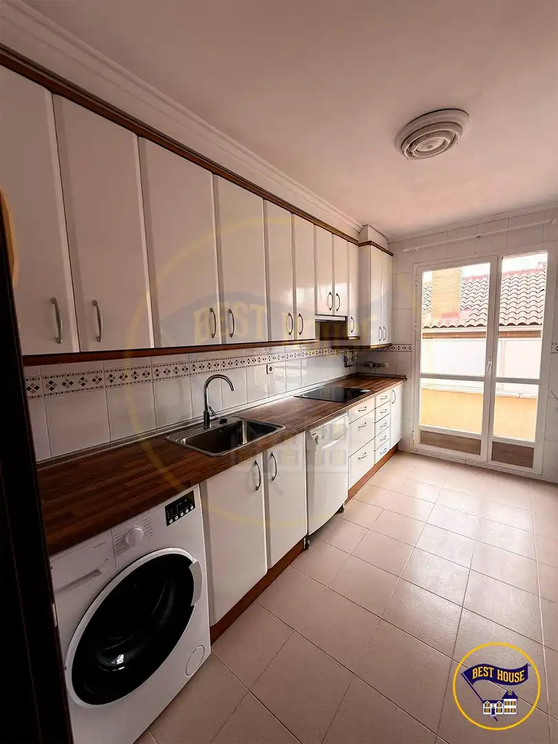Detached homes for sale in Calle JOAQUIN RODRIGO , San Fernando - Carretera de Valencia