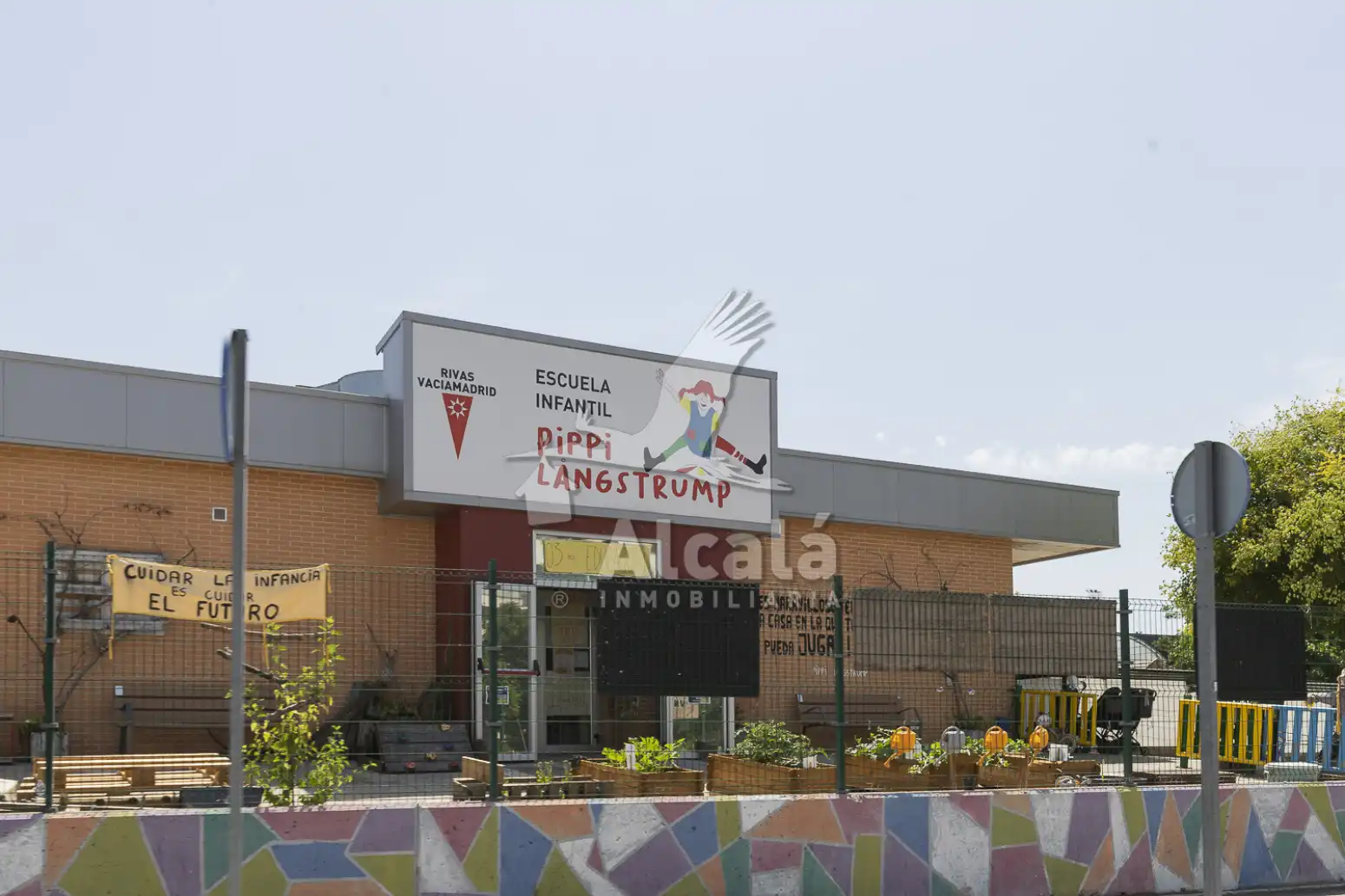 Vista exterior de Àtic en venda en Rivas-Vaciamadrid amb Aire condicionat, Calefacció i Jardí privat