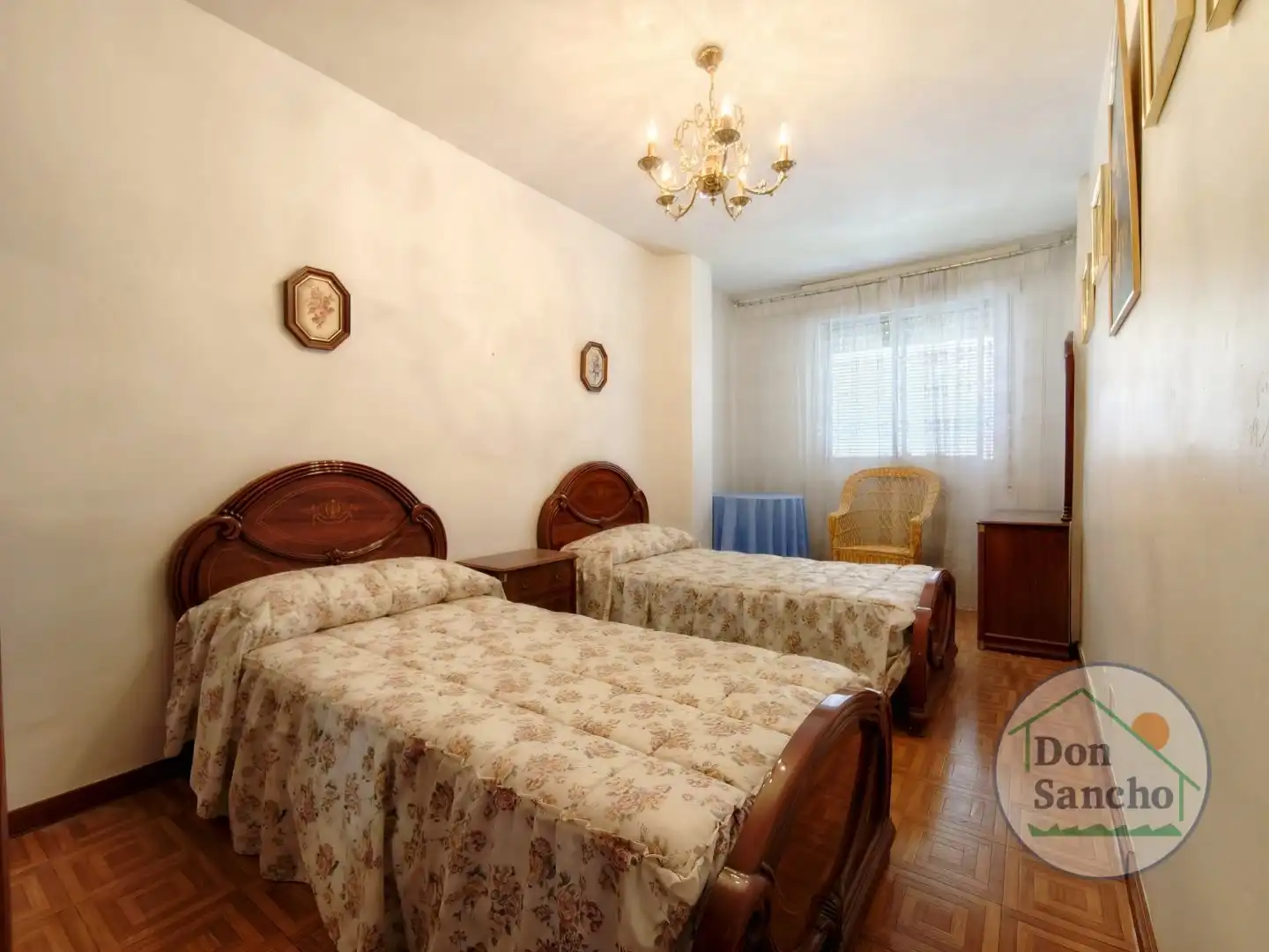 Habitación de Piso en venta en Viana de Cega con Terraza, Trastero y Amueblado