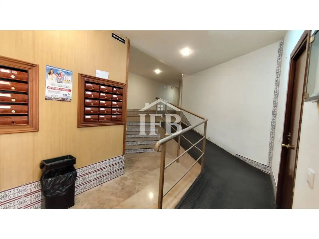 Flat with terrace to rent in Plaza Américas, imagen 5