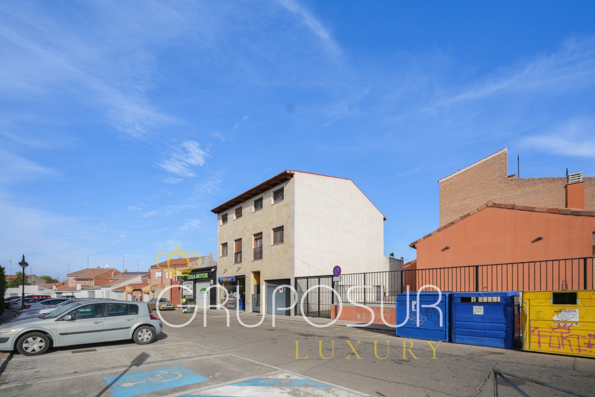 Single-family semi-detached for sale in Calle Corrales, 4