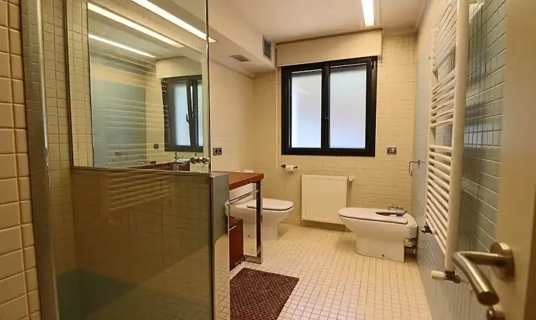 Bany de Casa o xalet en venda en Peralada amb Aire condicionat, Calefacció i Terrassa