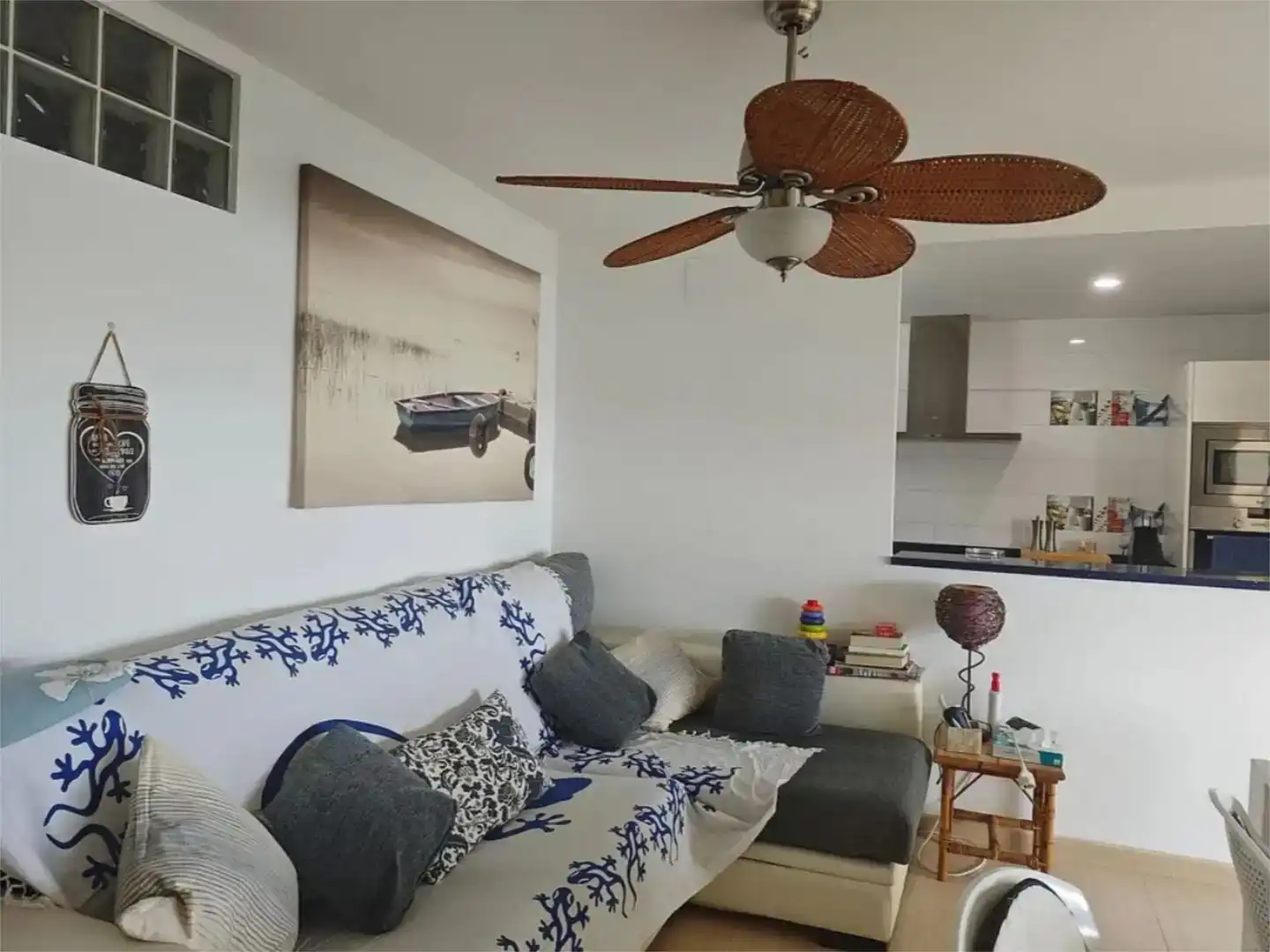 Wohnzimmer von Wohnung zur Miete in  Valencia Capital mit Klimaanlage und Balkon