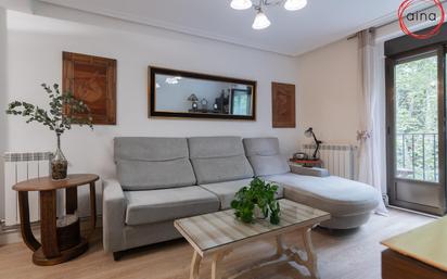 Living room of Flat for sale in  Pamplona / Iruña  with Heating, Terrace and Balcony