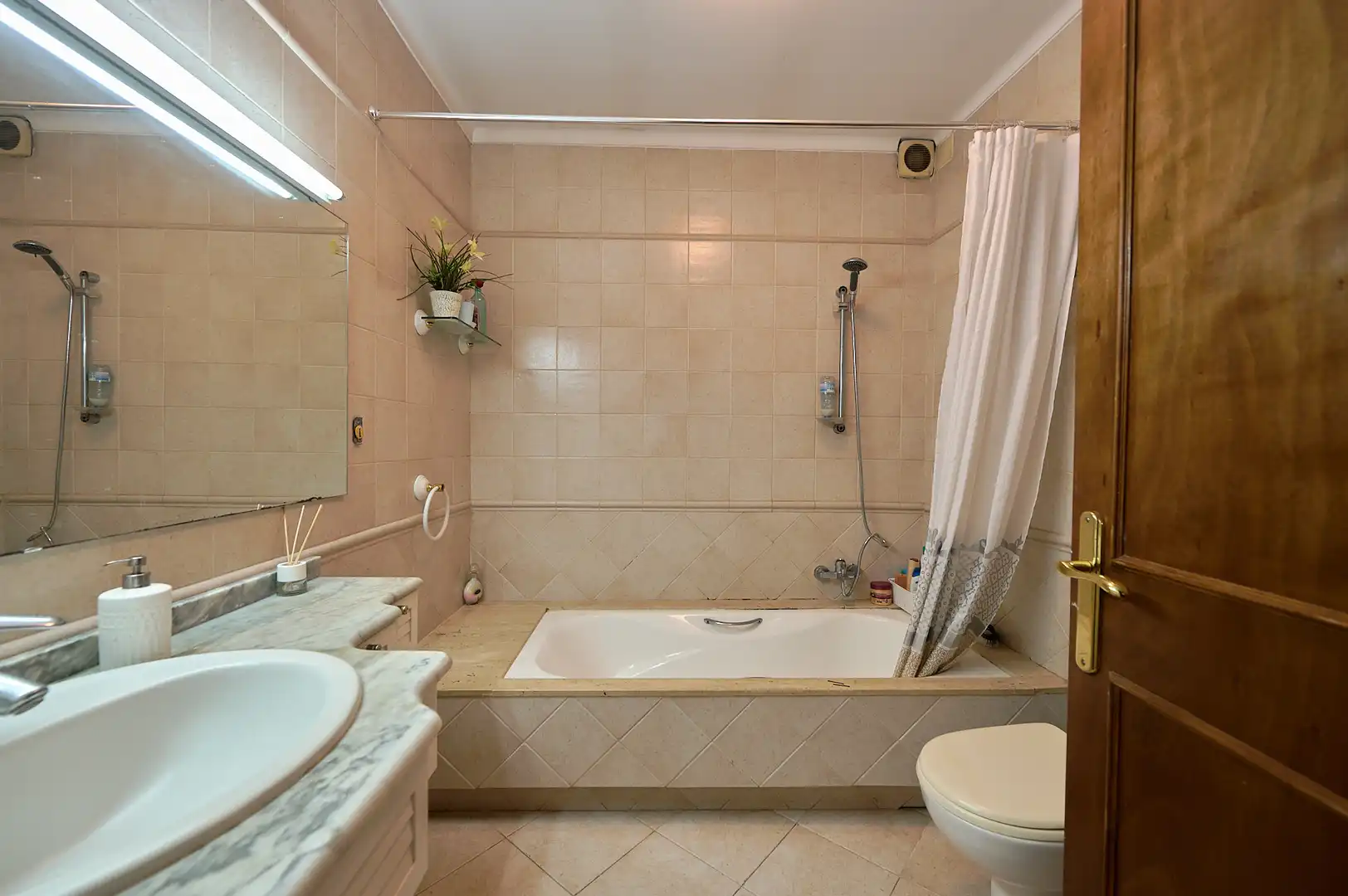 Baño de Casa adosada en venta en Sentmenat con Calefacción, Jardín privado y Horno