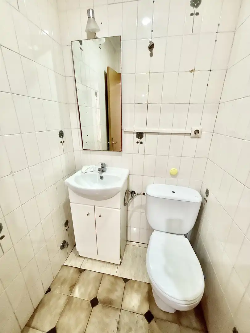 Bathroom of Flat for sale in Oviedo   with Heating, Parquet flooring and Terrace