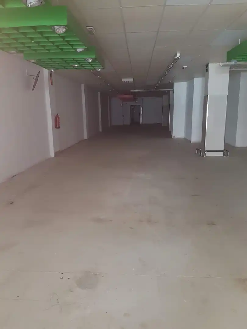 Local comercial en venda a ESPAÑA