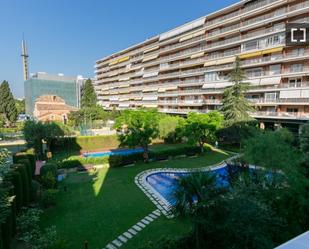 Exterior view of Flat to rent in  Barcelona Capital  with Air Conditioner, Heating and Furnished