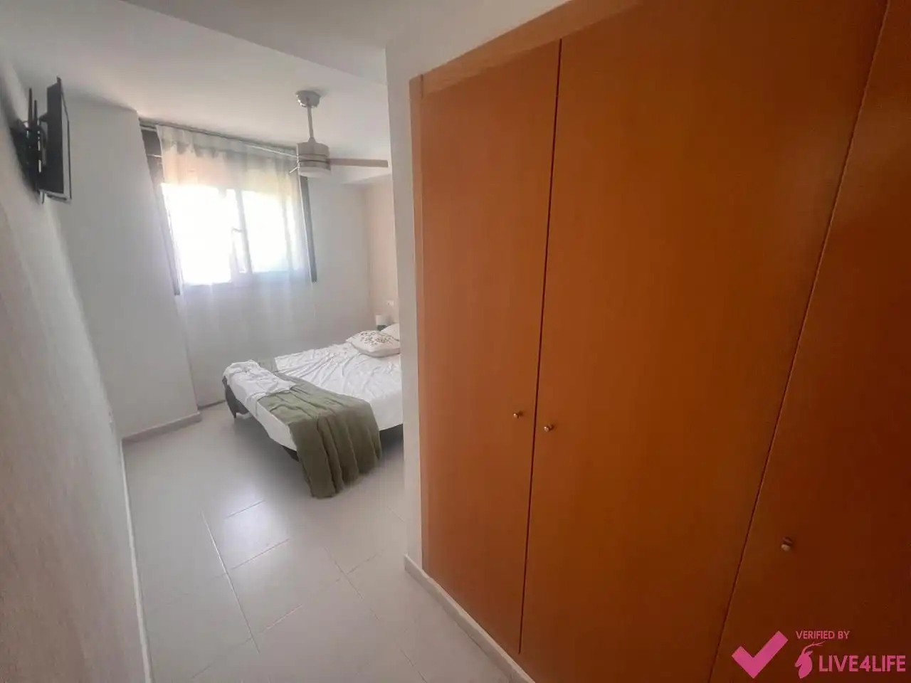 Habitación de Piso de alquiler en Valencia con Aire acondicionado y Amueblado