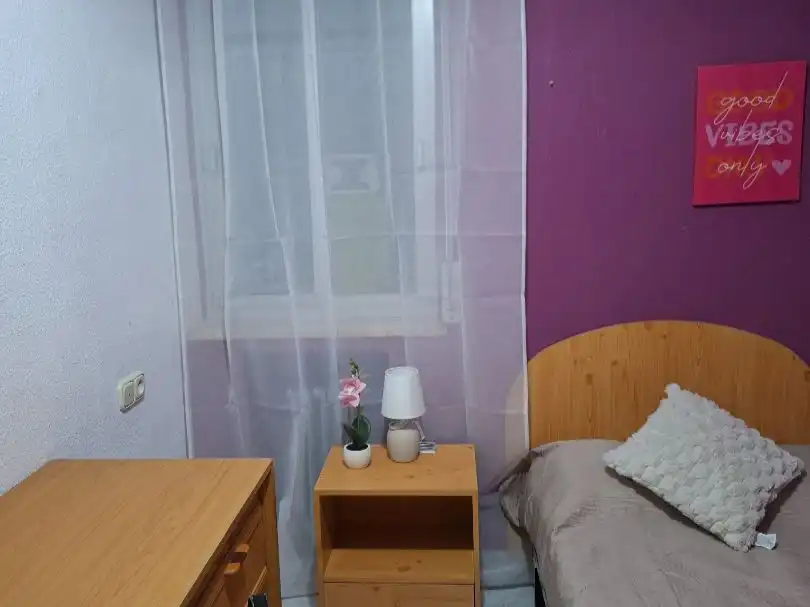 Habitación de Piso para compartir en Chinchibarra - Capuchinos