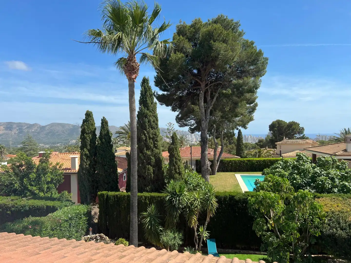 Vista exterior de Casa o chalet en venta en Benidorm con Aire acondicionado, Jardín privado y Piscina