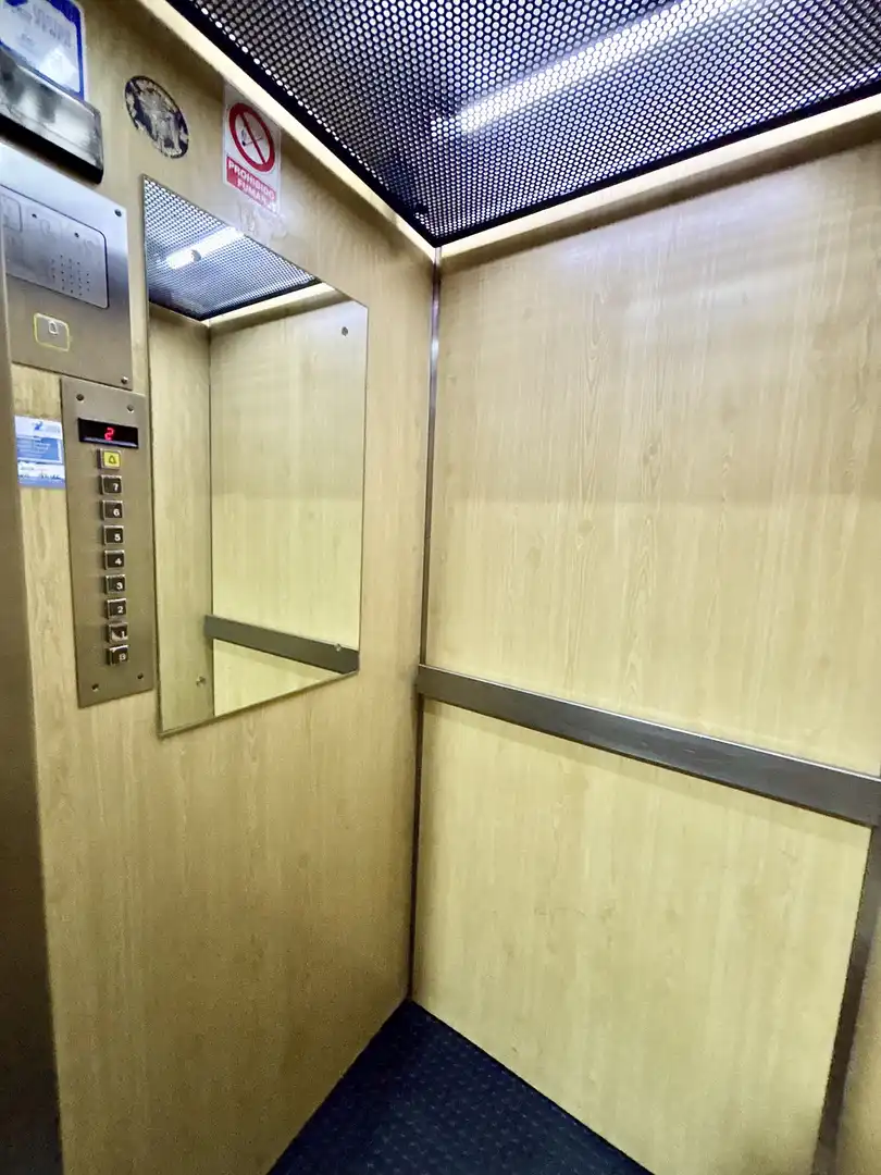 Bathroom of Flat for sale in Oviedo   with Heating, Parquet flooring and Terrace
