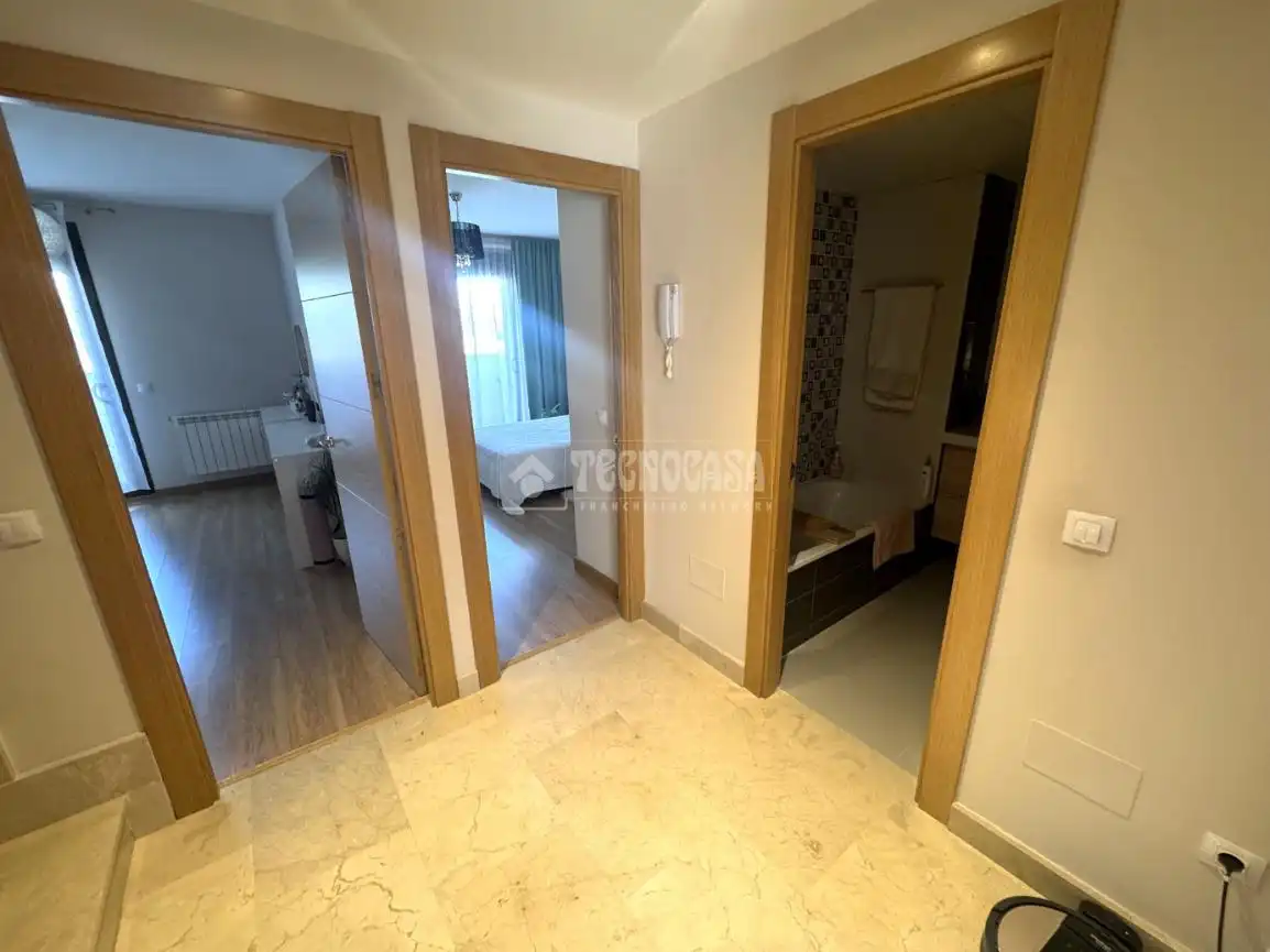 Bedroom of Detached homes for sale in Alcalá de Henares  with Air Conditioner, Terrace and Community pool