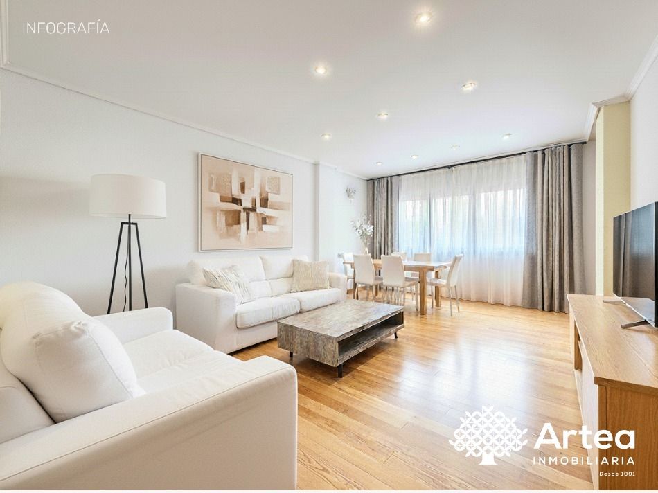 Living room of Flat for sale in Bilbao   with Heating, Terrace and Furnished