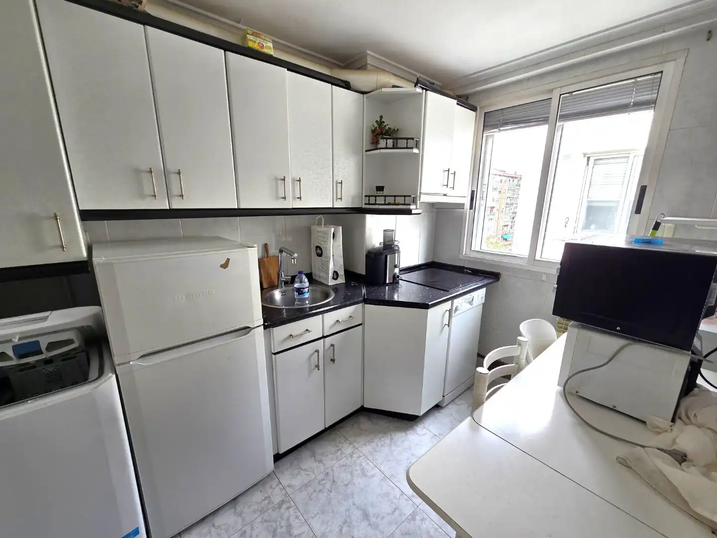 Flat with lift for sale in Calle Santiago Apóstol, imagen 3
