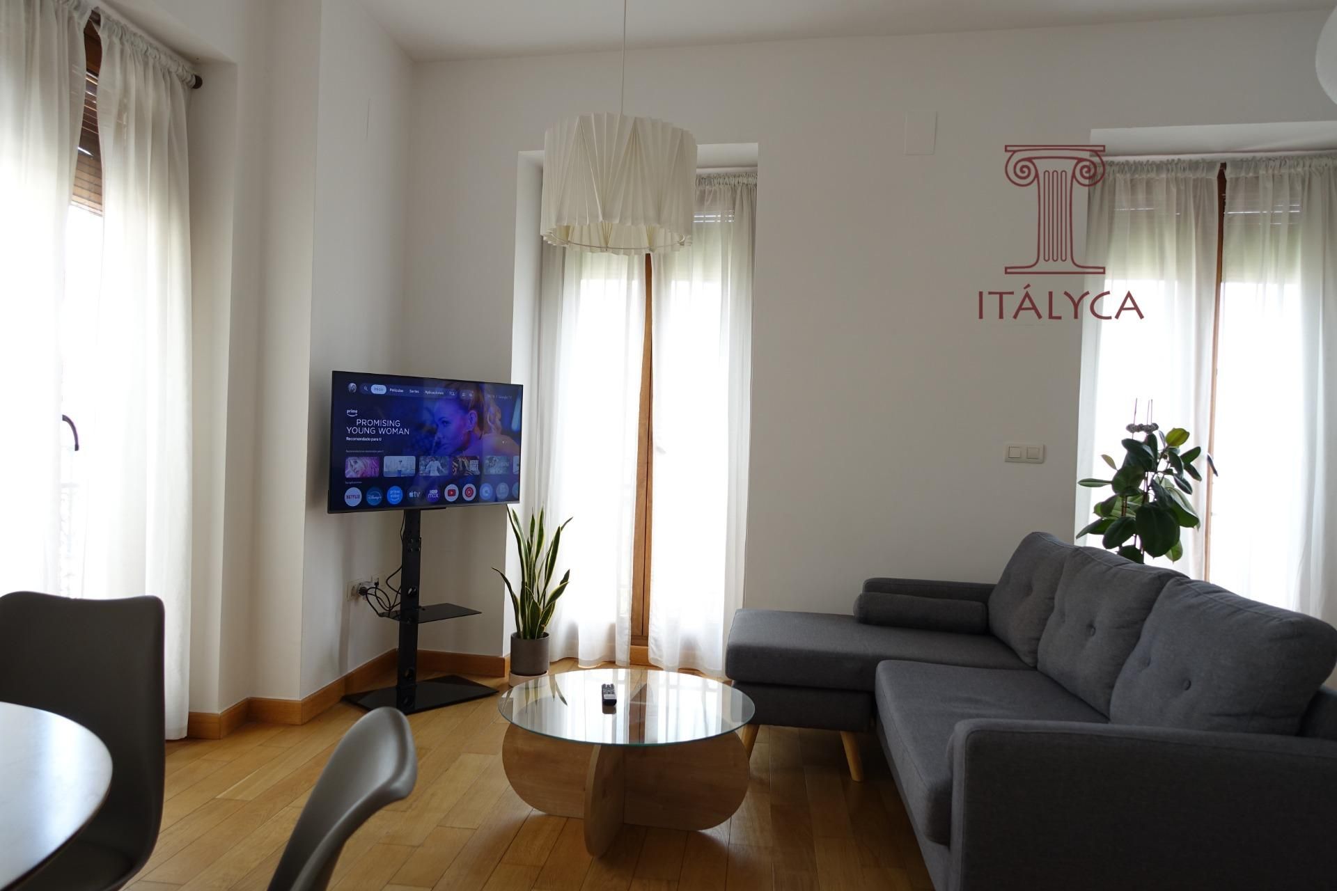 Sala de estar de Piso de alquiler en  Sevilla Capital con Aire acondicionado, Amueblado y Balcón