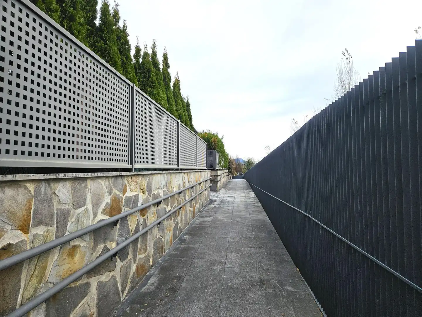 Vista exterior de Piso en venta en Donostia - San Sebastián  con Calefacción, Jardín privado y Terraza
