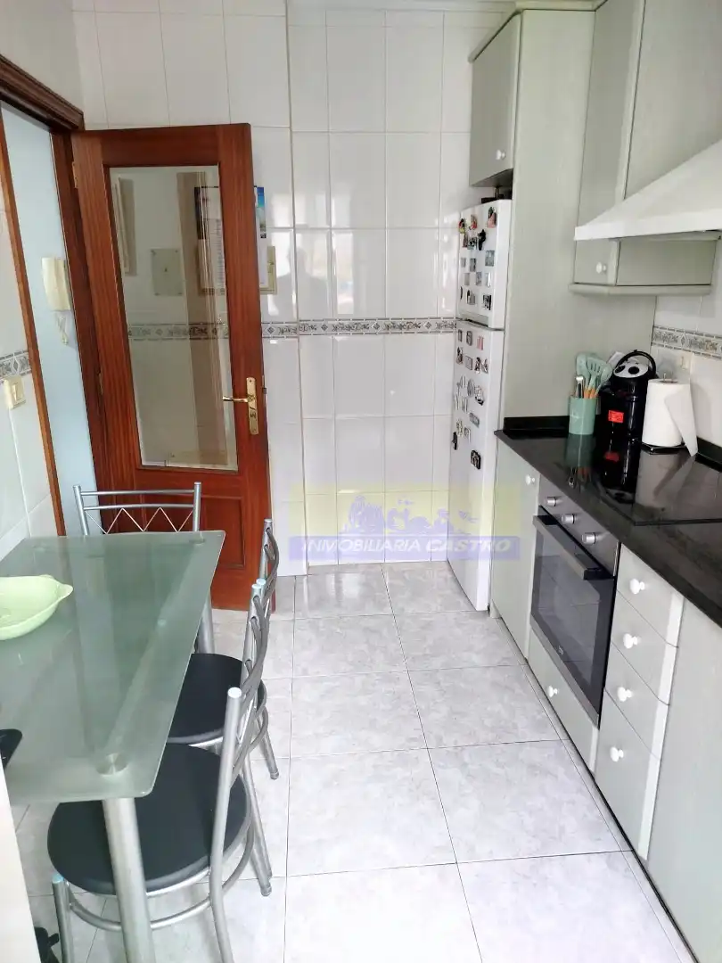 Kitchen of Flat for sale in Castro-Urdiales  with Heating