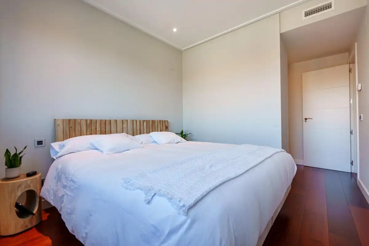 Habitación de Piso en venta en Pozuelo de Alarcón con Aire acondicionado, Calefacción y Jardín privado