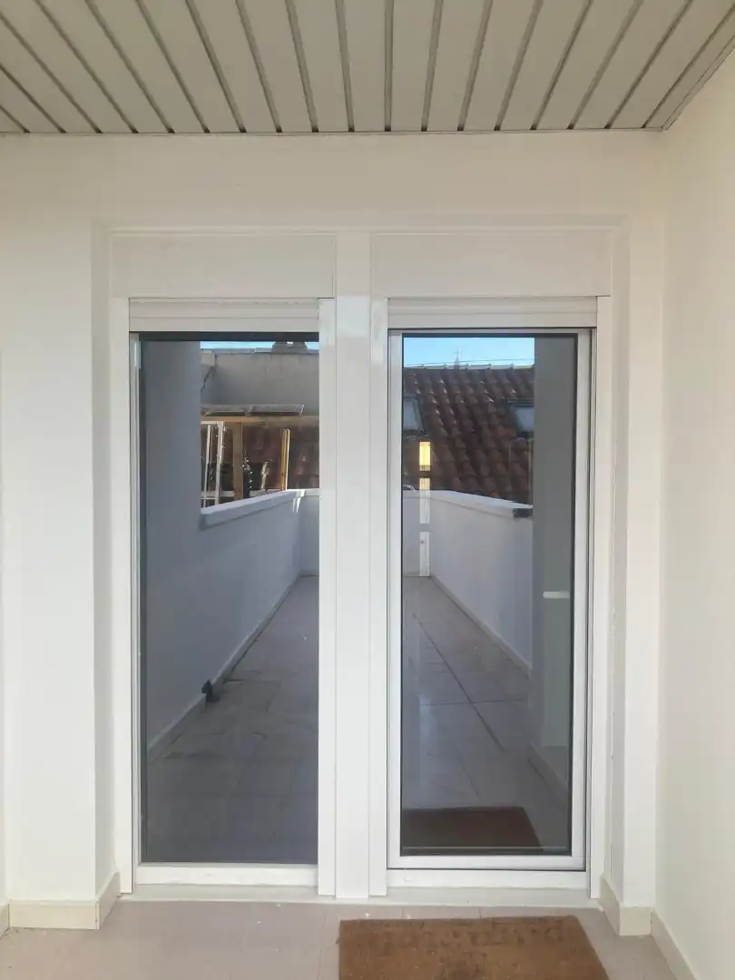 Balcony of Attic for rent in Zaragoza  with Air Conditioner, Heating and Parquet flooring