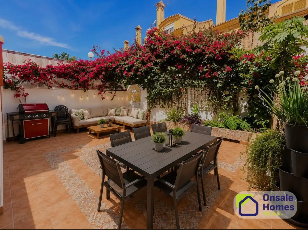 Terrace of Detached homes for sale in Fuengirola  with Air Conditioner, Terrace and Balcony