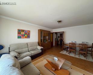 Sala d'estar de Apartament de lloguer en Pontevedra Capital 