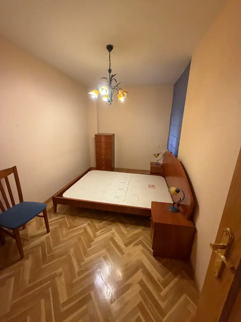 Schlafzimmer von Erdgeschoss zur Miete in La Lastrilla  mit Heizung, Parkett und Terrasse