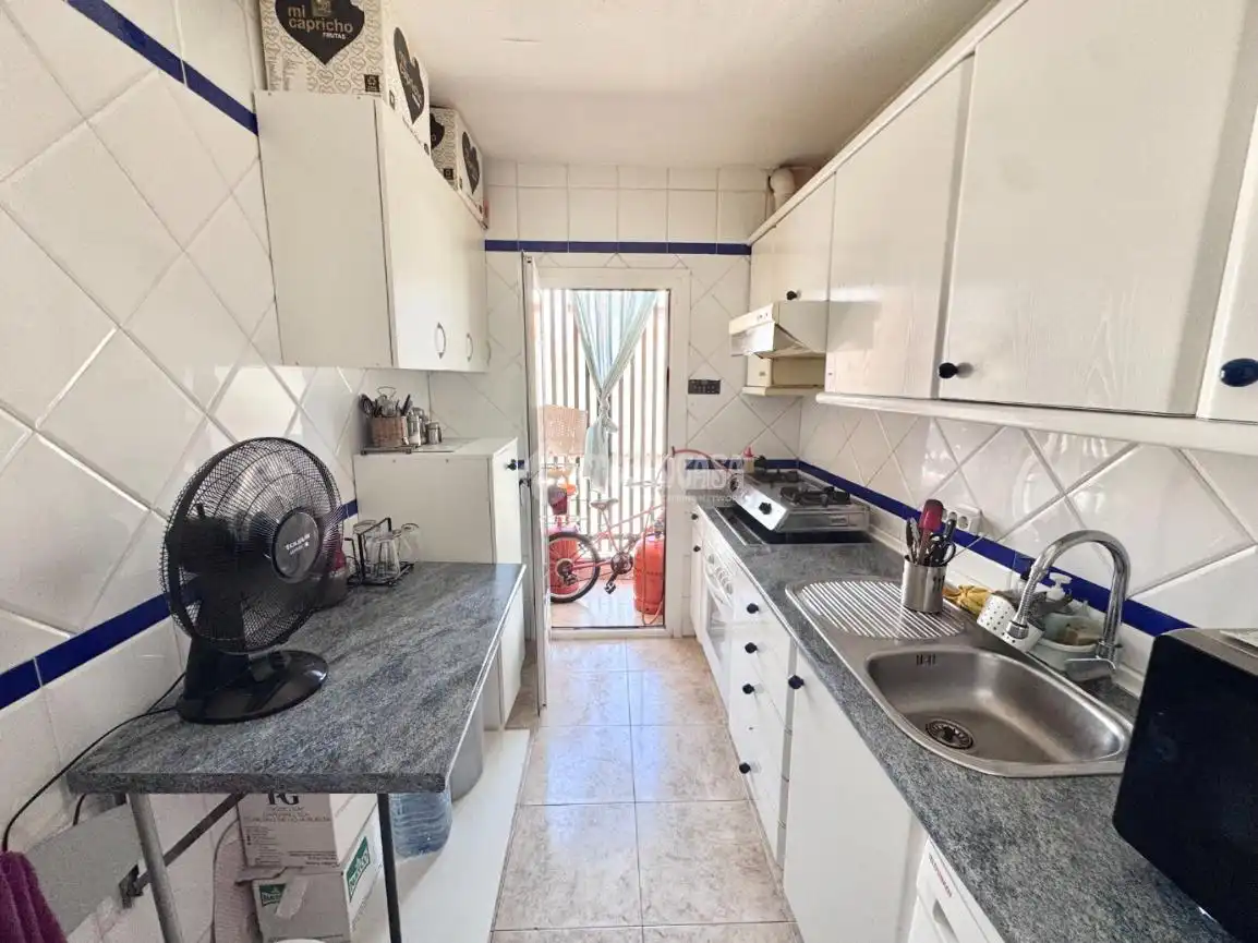 Küche von Wohnung zum Verkauf in Yuncos mit Klimaanlage und Terrasse