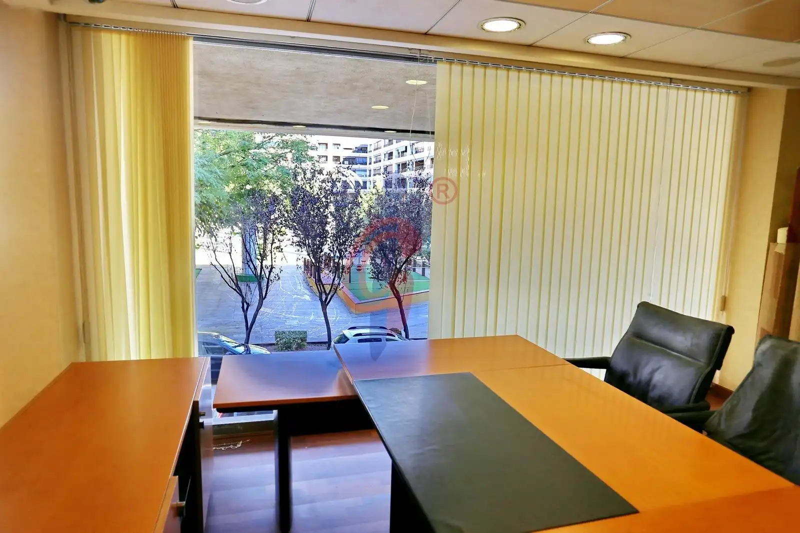 Commercial properties for sale in Guardamar del Segura  with Air Conditioner