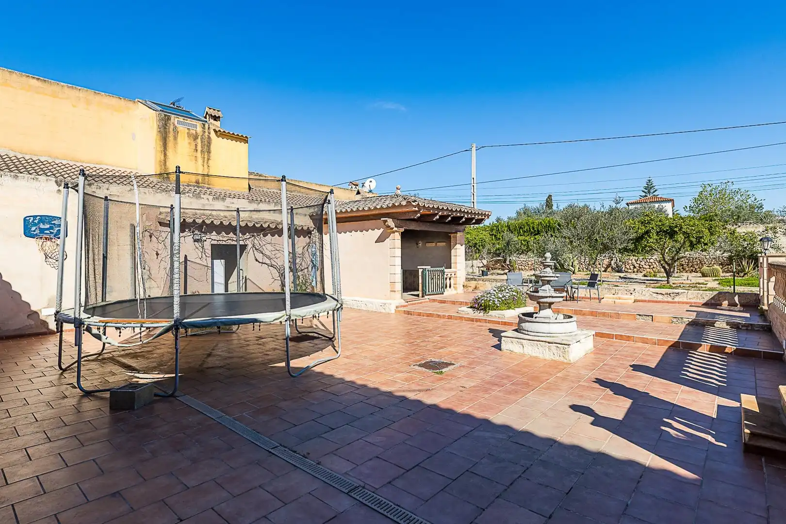 Terrasse von Country house zum Verkauf in  Palma de Mallorca mit Klimaanlage, Heizung und Privatgarten