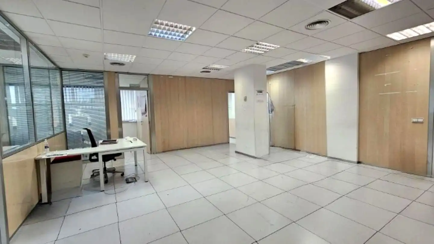 Bureau avec ascenseur à louer à Trópico, imagen 7