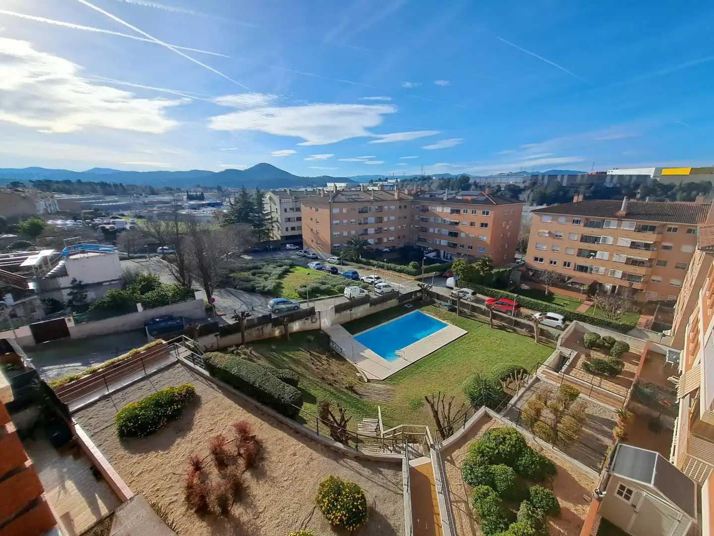 Vista exterior de Dúplex en venda en Rubí amb Aire condicionat, Calefacció i Terrassa