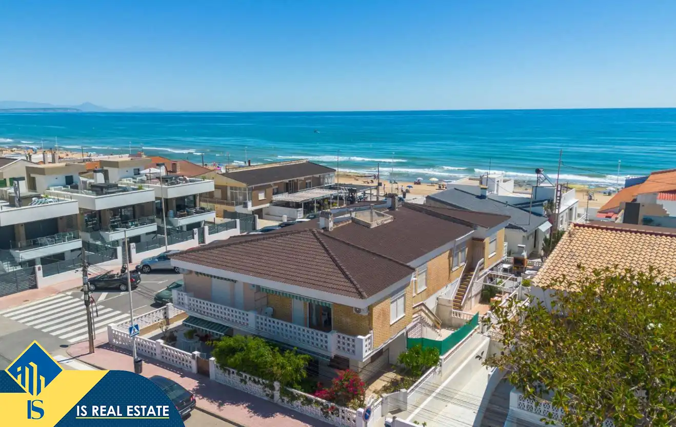 Exterior view of Houses for sale in Torrevieja  with Air Conditioner, Heating and Terrace