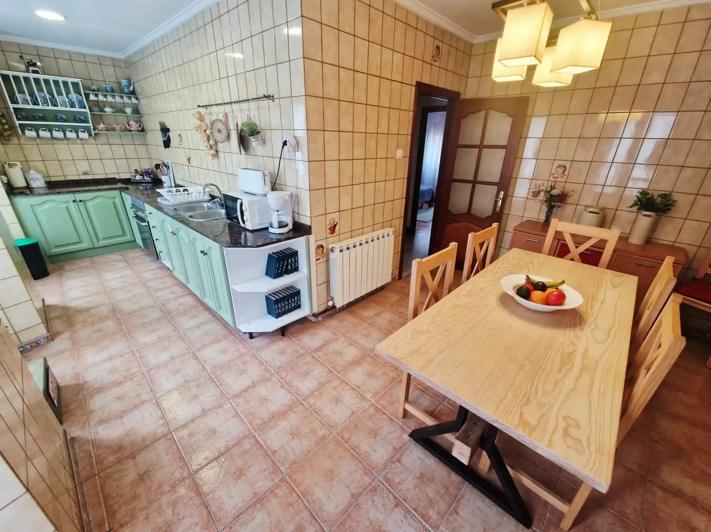 Cocina de Casa adosada en venta en Soto del Barco con Calefacción y Terraza