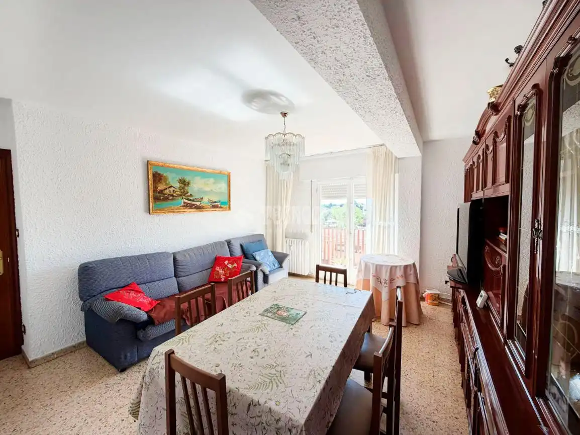 Living room of Flat for sale in Zaragoza  with Heating and Balcony
