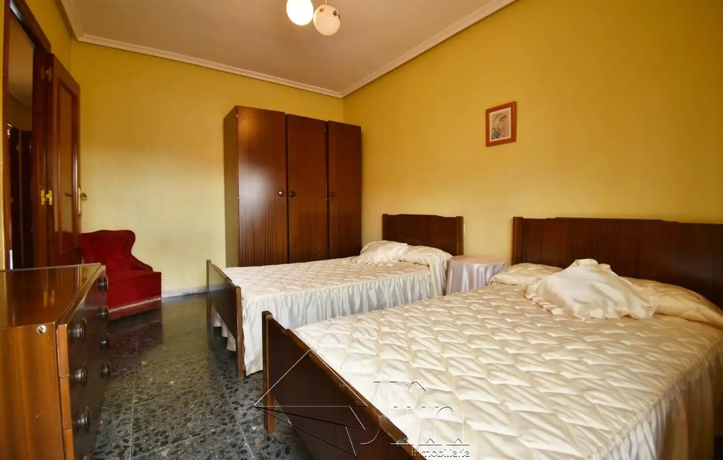 Schlafzimmer von Einfamilien-Reihenhaus zum Verkauf in Íscar mit Heizung und Balkon