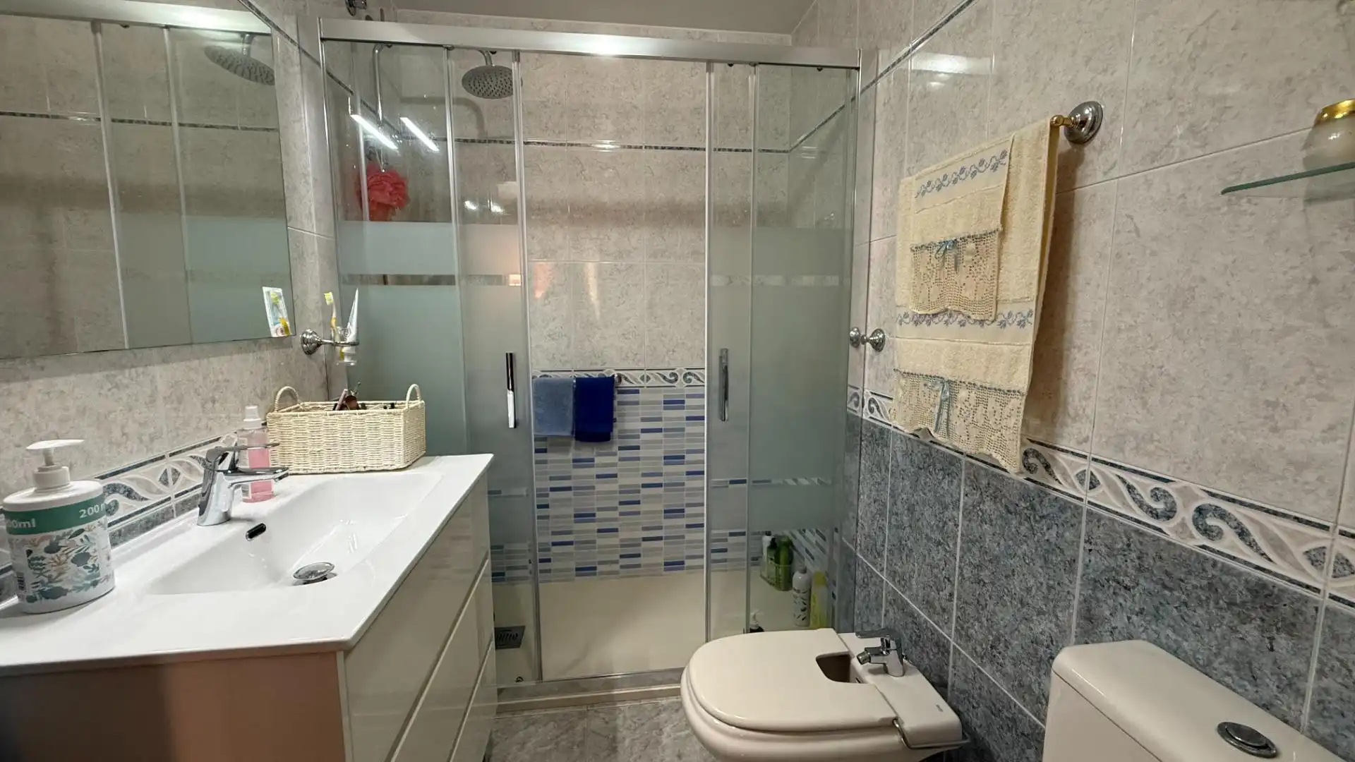 Bathroom of Flat for sale in Águilas  with Air Conditioner, Terrace and Storage room
