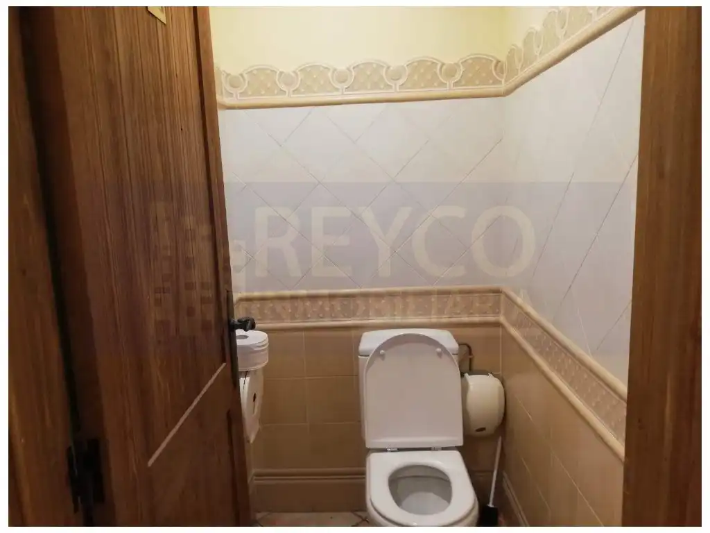 Baño de Local en venta en Sotés