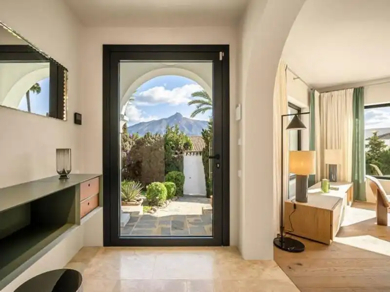 Maison avec terrasse à vendre à Nueva Andalucía, imagen 10