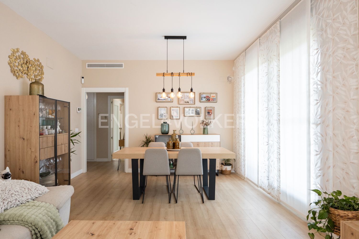 Dining room of Apartment for sale in  Valencia Capital  with Air Conditioner, Heating and Private garden