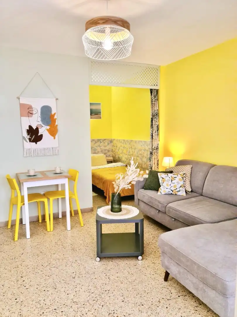 Sala de estar de Apartamento en venta en Salou con Aire acondicionado, Amueblado y Balcón