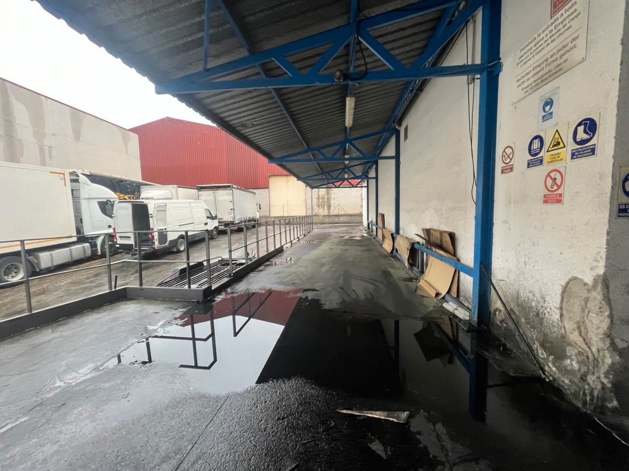 Nave industrial en venta en Carrer Can Roca, Nucli Urbà