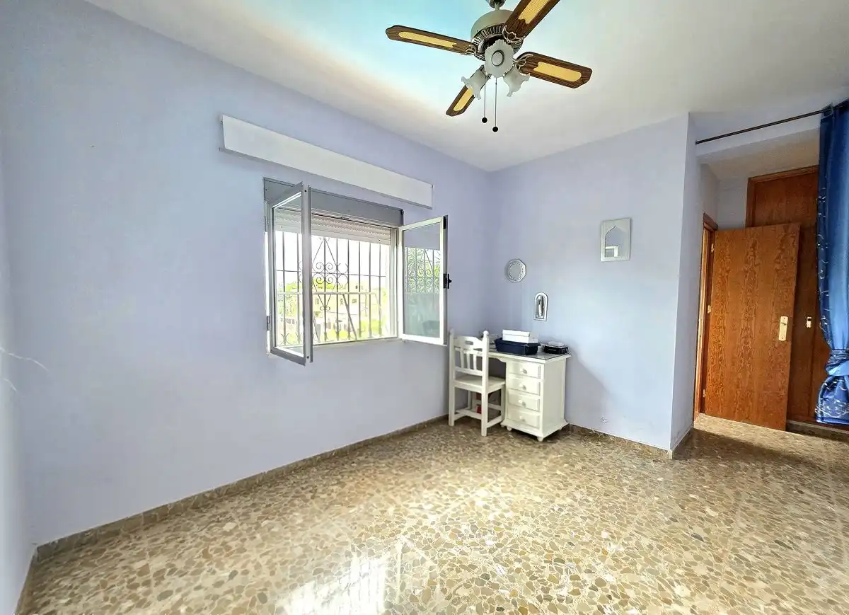 Chalet con piscina en venta en Palomares del Río, imagen 35